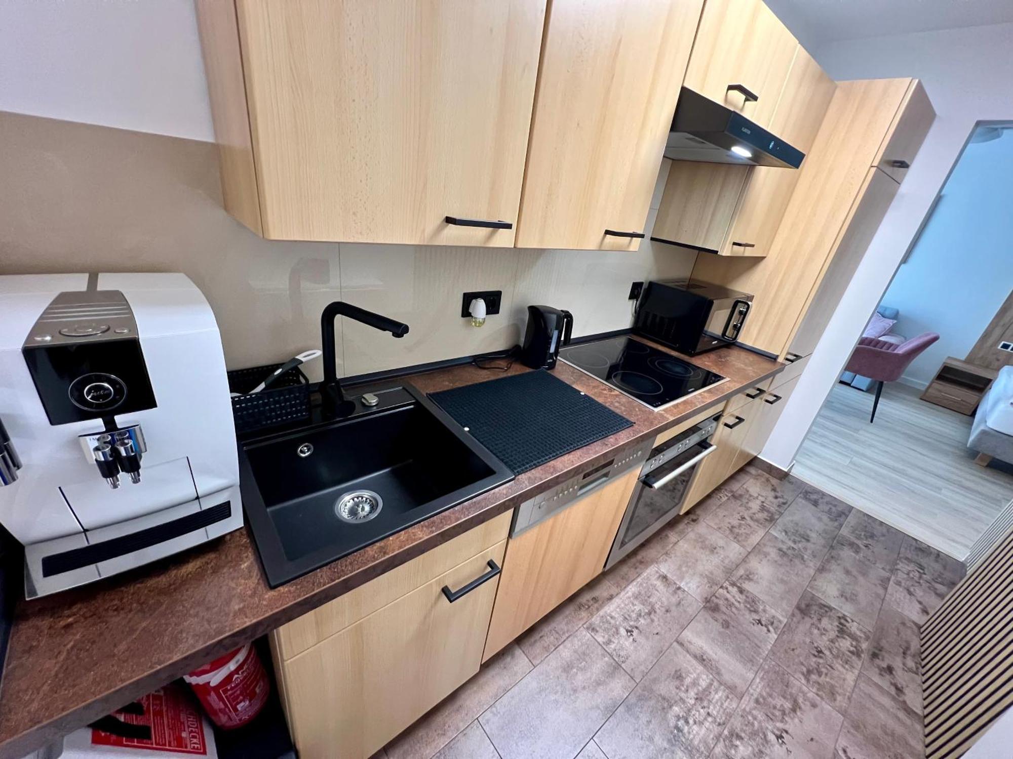 -amalia- Mit Klimaanlage & Ueberdachte Terrasse Apartment Ergersheim